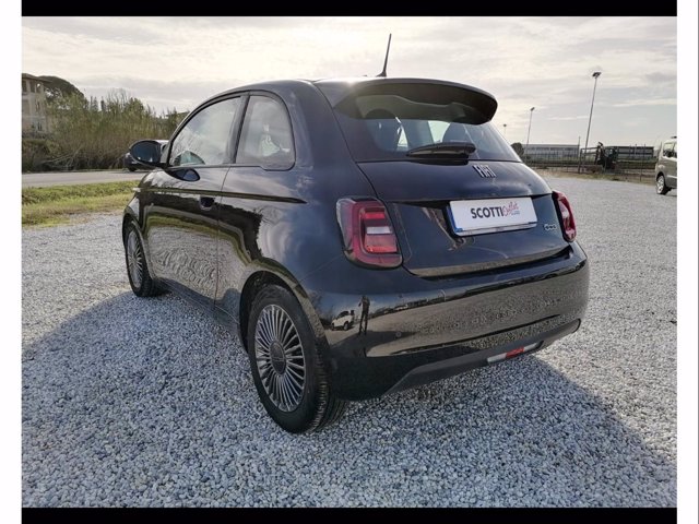 FIAT 500e 42 kwh icon