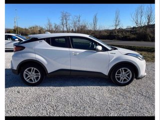 TOYOTA C-HR 1.8 Hybrid E-CVT Active