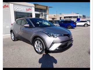 TOYOTA C-HR 1.8 Hybrid E-CVT Active