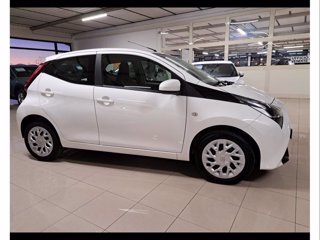 TOYOTA Aygo Connect 1.0 VVT-i 72 CV 5 porte x-play