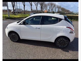 LANCIA Ypsilon 1.0 firefly hybrid platino s&s 70cv