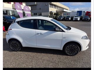 LANCIA Ypsilon 1.0 firefly hybrid platino s&s 70cv