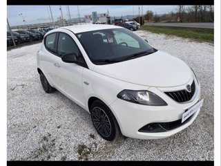 LANCIA Ypsilon 1.0 firefly hybrid platino s&s 70cv