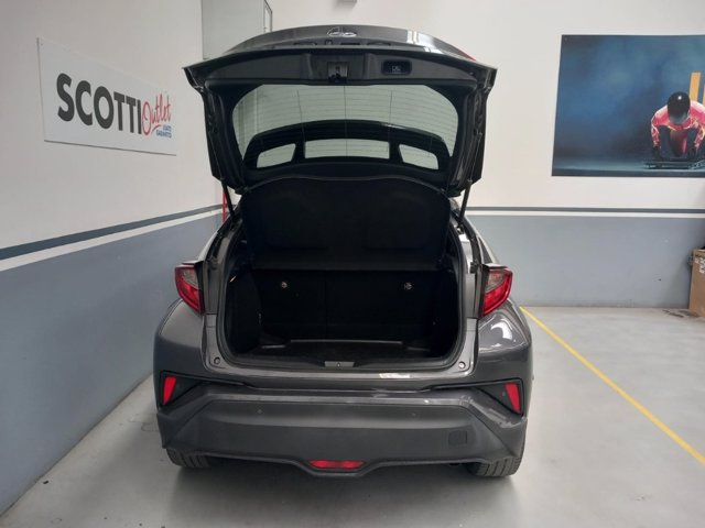TOYOTA C-hr 1.8h trend e-cvt