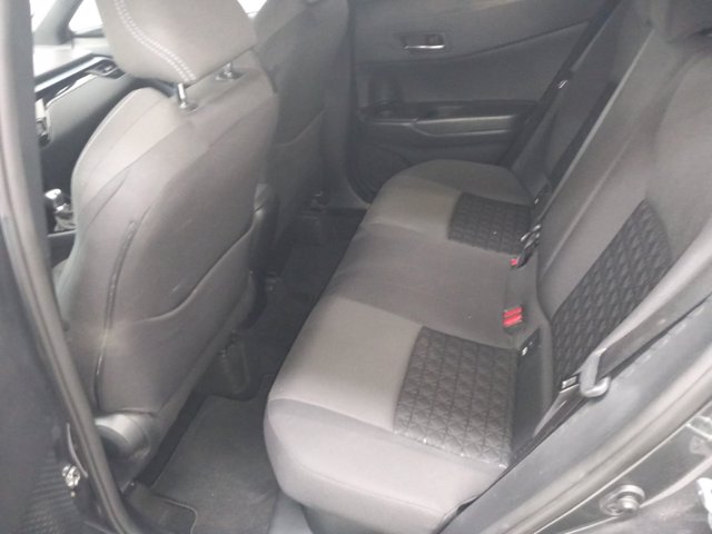 TOYOTA C-hr 1.8h trend e-cvt