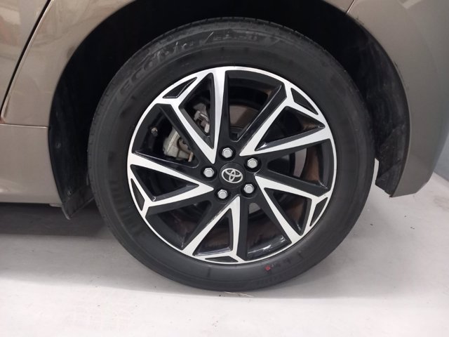 TOYOTA Yaris 1.5 Hybrid 5 porte Trend