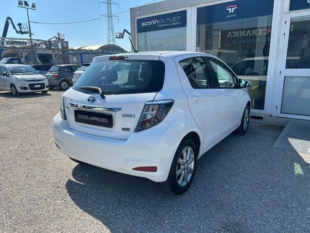 TOYOTA Yaris 5p 1.5h lounge