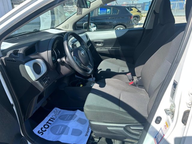 TOYOTA Yaris 5p 1.5h lounge