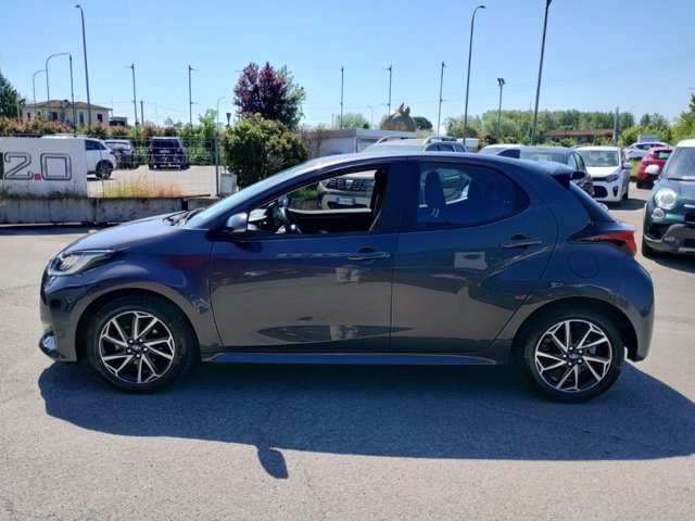 TOYOTA Yaris 1.0 trend