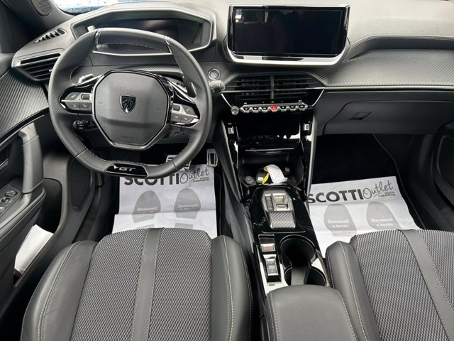 PEUGEOT 2008 Hybrid 136 e-DCS6 GT