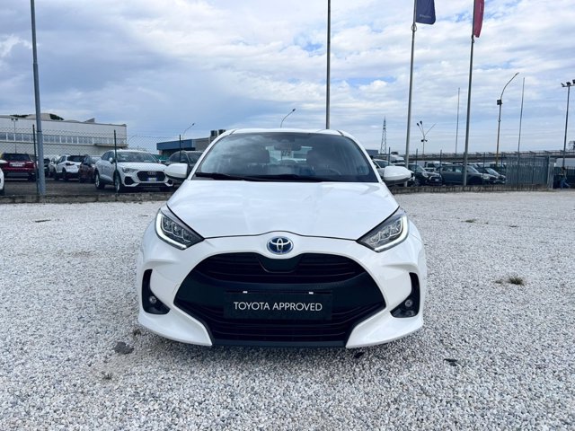TOYOTA Yaris 1.5h trend