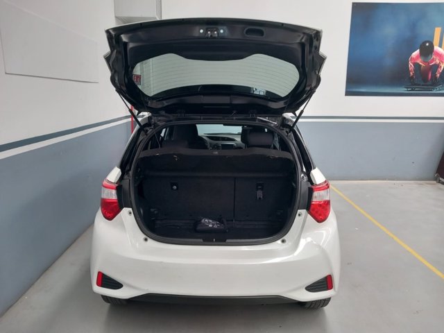 TOYOTA Yaris 5p 1.5h trend white edition
