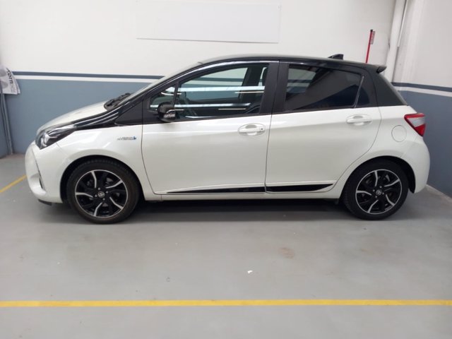 TOYOTA Yaris 5p 1.5h trend white edition