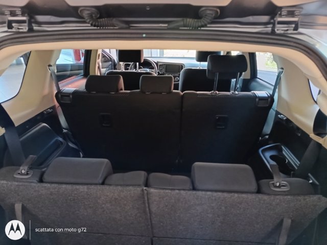 MITSUBISHI Outlander 2.2 DI-D Instyle AWD Auto