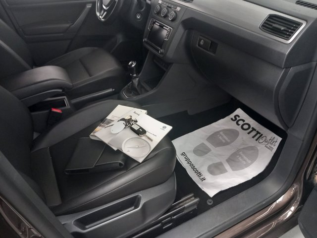 VOLKSWAGEN Caddy 2.0 tdi 122cv 4motion highline E6