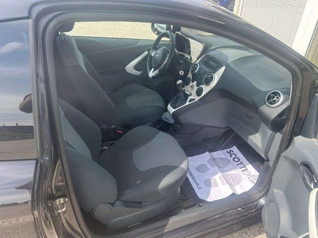 FORD Ka 1.2 8V 69CV Titanium