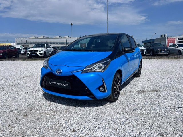 TOYOTA Yaris 1.5 Hybrid 5 porte Trend "Cyan Edition"