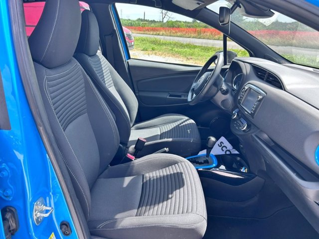 TOYOTA Yaris 1.5 Hybrid 5 porte Trend "Cyan Edition"