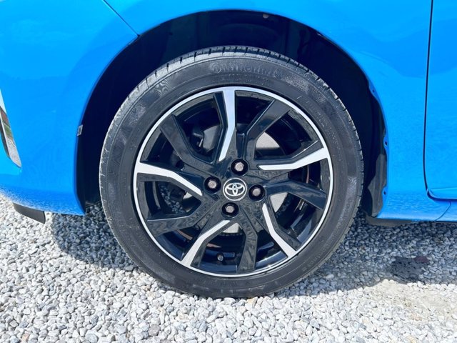 TOYOTA Yaris 1.5 Hybrid 5 porte Trend "Cyan Edition"