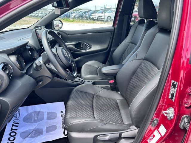 TOYOTA Yaris 1.5h style