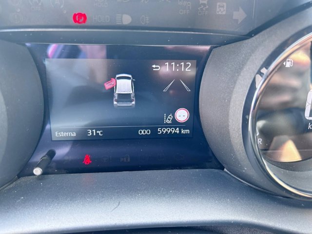 TOYOTA Yaris 1.5h style