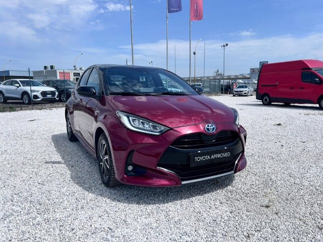 TOYOTA Yaris 1.5h style