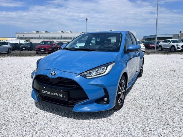 TOYOTA Yaris 1.5h trend