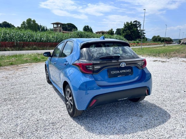 TOYOTA Yaris 1.5h trend