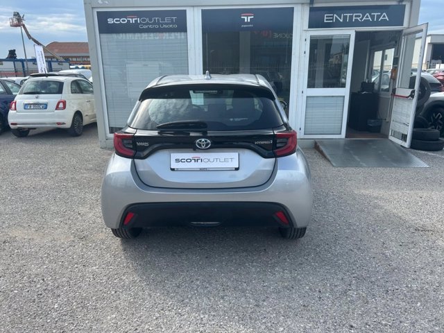 TOYOTA Yaris 1.5h trend