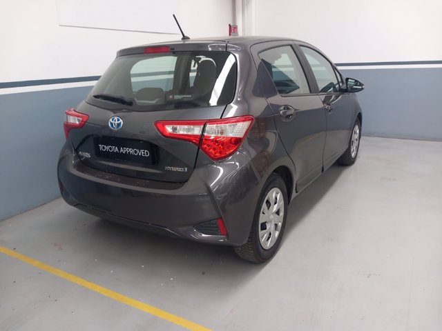 TOYOTA Yaris 1.5 5 porte Active