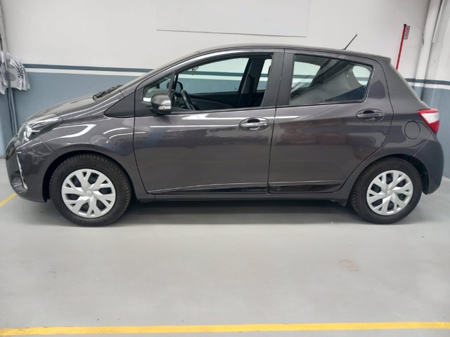 TOYOTA Yaris 1.5 5 porte Active
