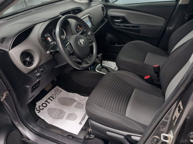 TOYOTA Yaris 1.5 5 porte Active
