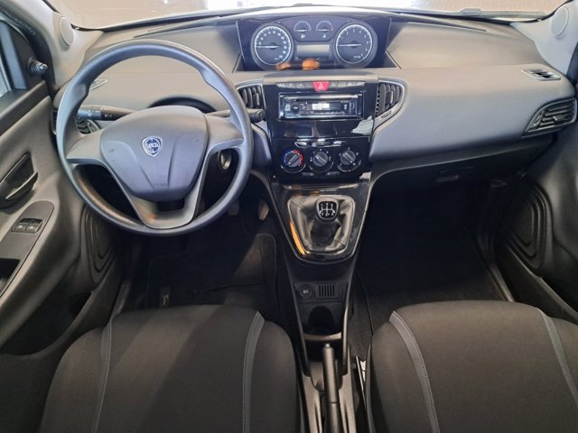 LANCIA Ypsilon 1.2 silver 69cv