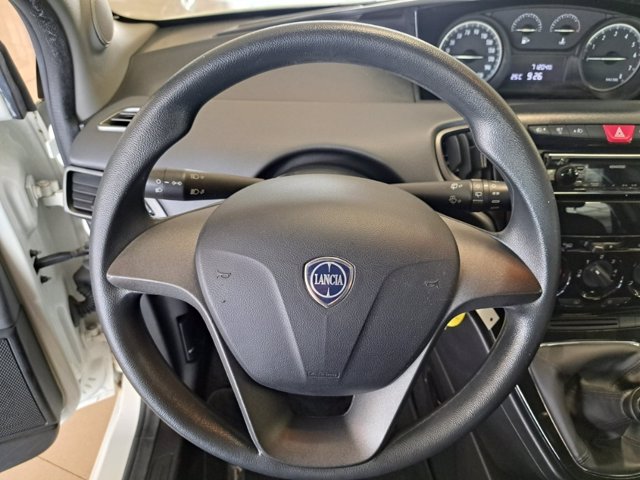 LANCIA Ypsilon 1.2 silver 69cv