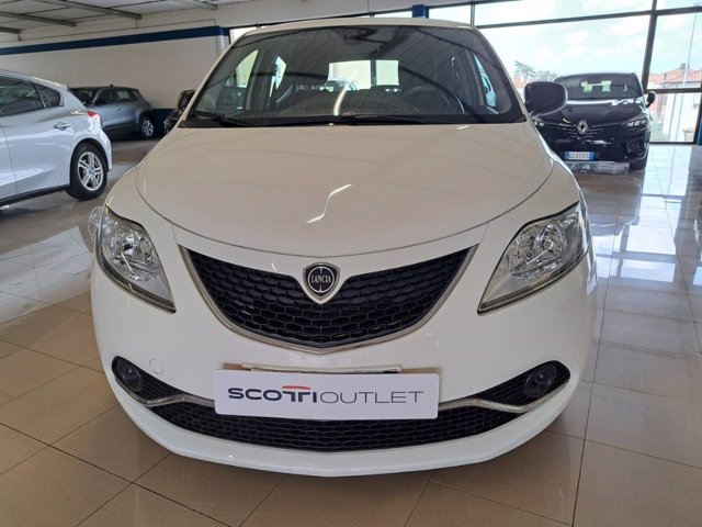 LANCIA Ypsilon 1.2 silver 69cv