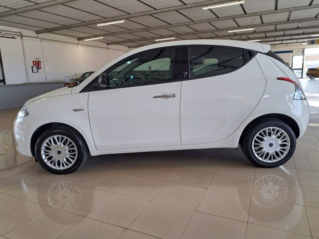 LANCIA Ypsilon 1.2 silver 69cv
