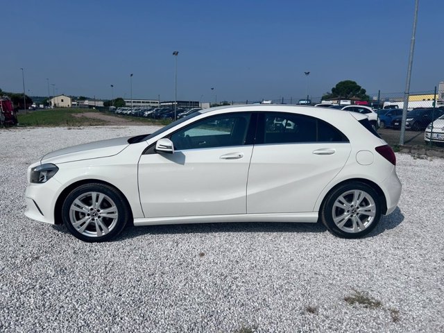 MERCEDES A 180 d Sport