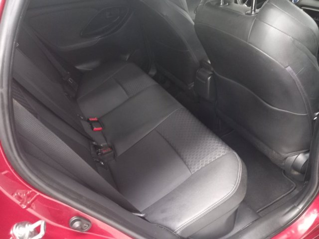 TOYOTA Yaris 1.5h style