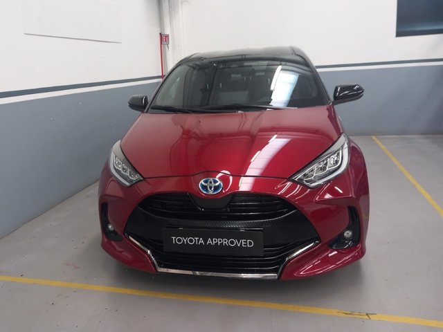 TOYOTA Yaris 1.5h style