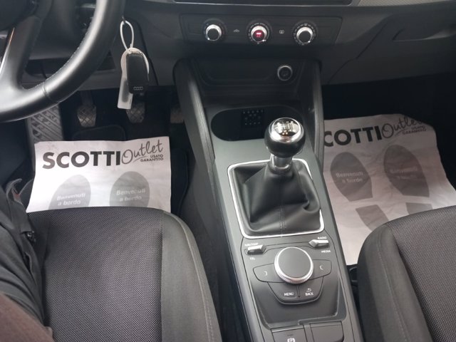 AUDI Q2 1.4 tfsi business