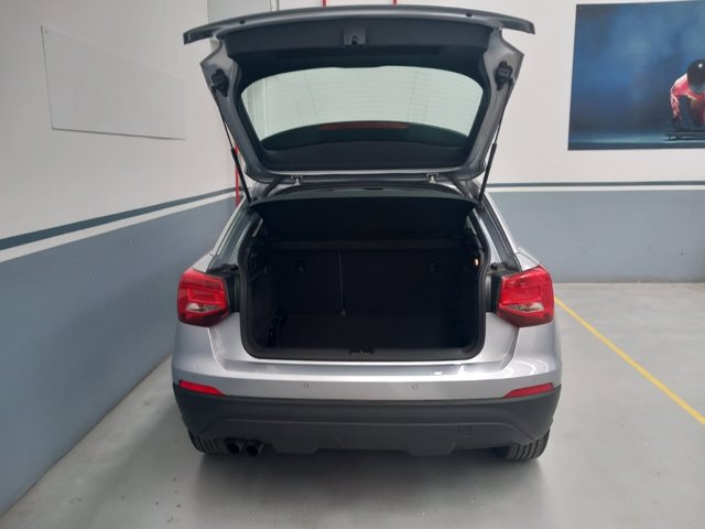 AUDI Q2 1.4 tfsi business