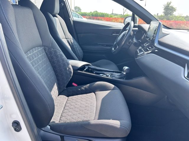 TOYOTA C-HR 1.8 Hybrid E-CVT Trend