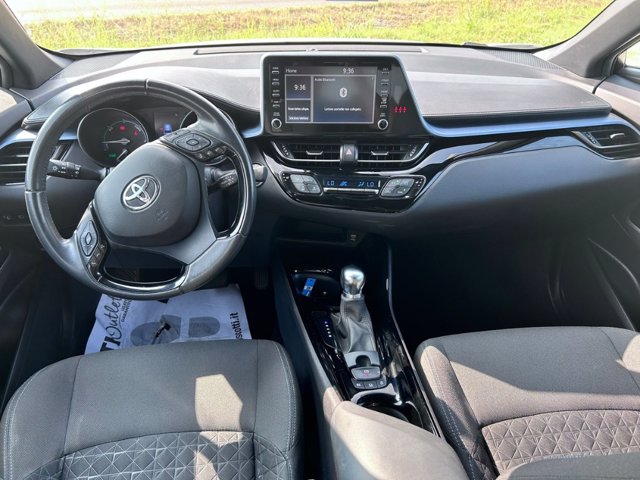 TOYOTA C-HR 1.8 Hybrid E-CVT Trend