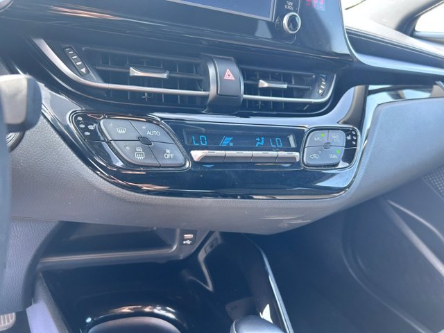 TOYOTA C-HR 1.8 Hybrid E-CVT Trend