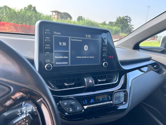 TOYOTA C-HR 1.8 Hybrid E-CVT Trend