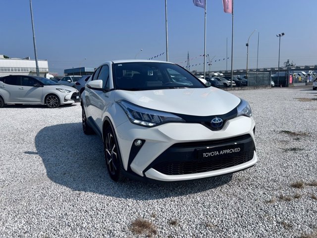 TOYOTA C-HR 1.8 Hybrid E-CVT Trend