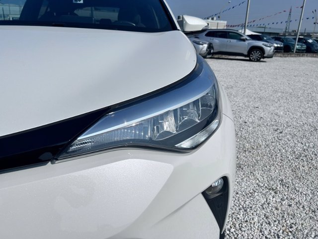 TOYOTA C-HR 1.8 Hybrid E-CVT Trend