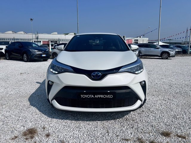 TOYOTA C-HR 1.8 Hybrid E-CVT Trend