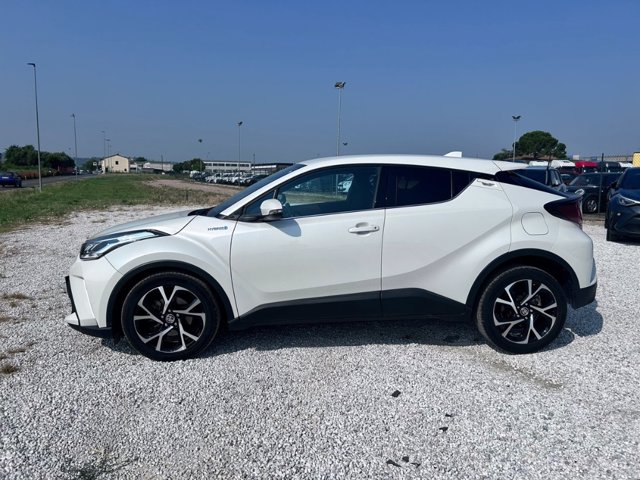 TOYOTA C-HR 1.8 Hybrid E-CVT Trend