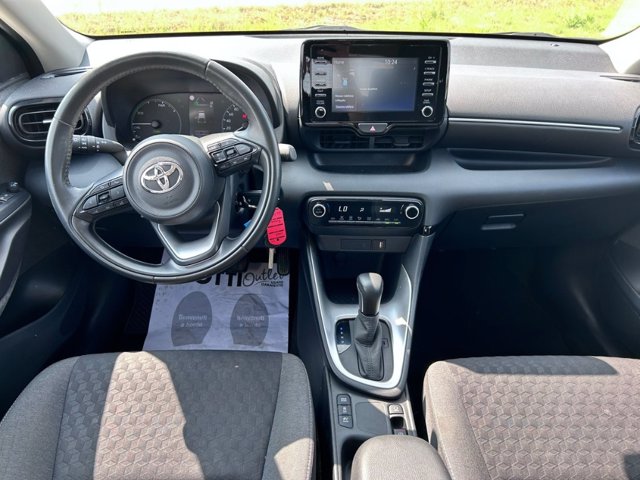 TOYOTA Yaris 1.5 Hybrid 5 porte Active